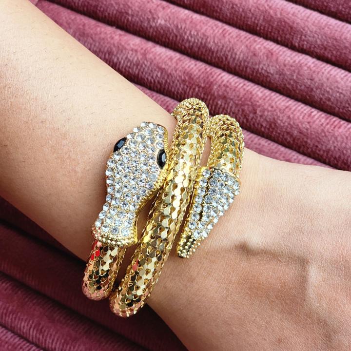 Serpenté Luxe Gold Coil Bracelet