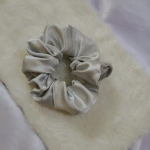 Luxe Aabhushan – Icy Pearl Satin Scrunchie