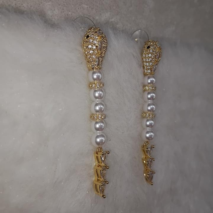 Regal Pearl Cascade Drop Earrings