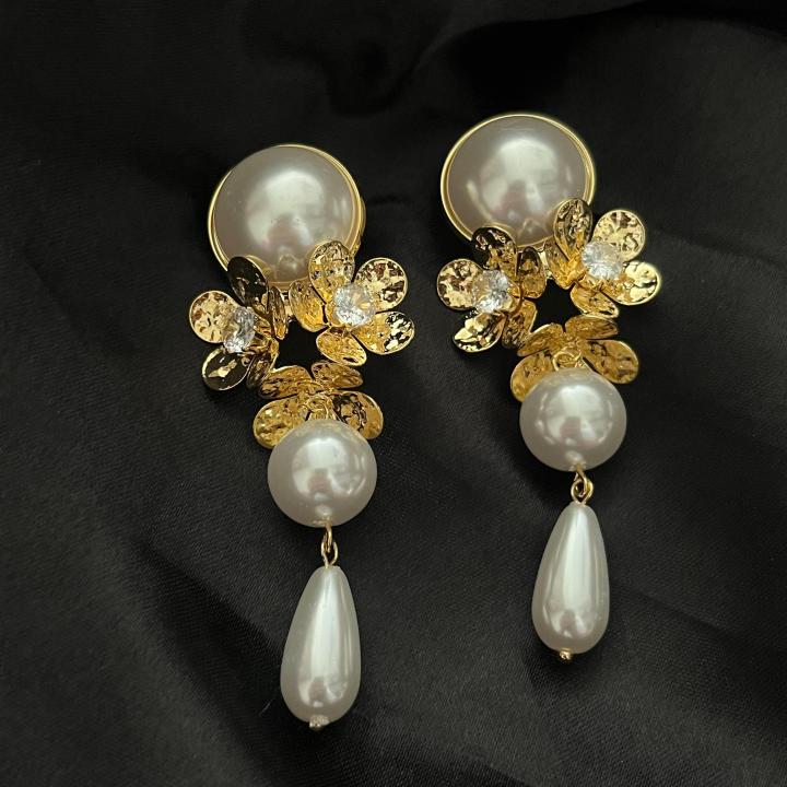 Florina Pearl Drop Earrings