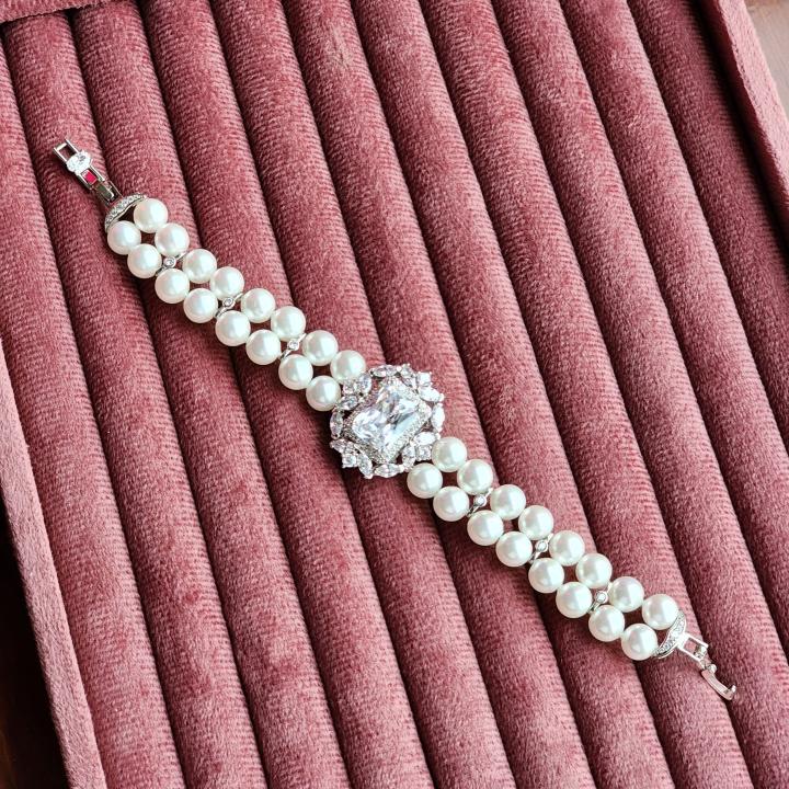 Pearl Éclat Crystal Charm Bracelet