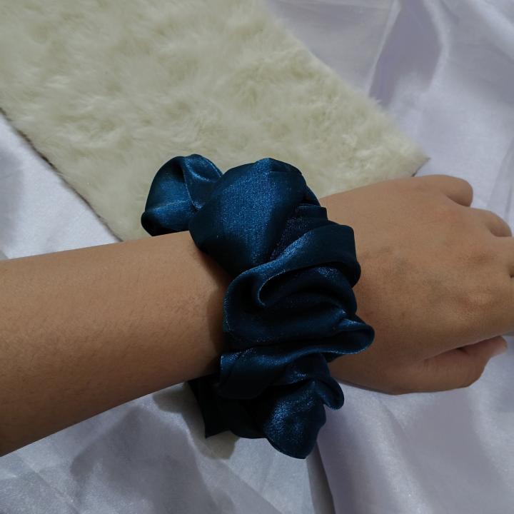 Ocean Sapphire (Teal Blue)