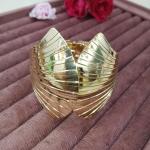 Vaanya Gold Fan-Fold Statement Cuff
