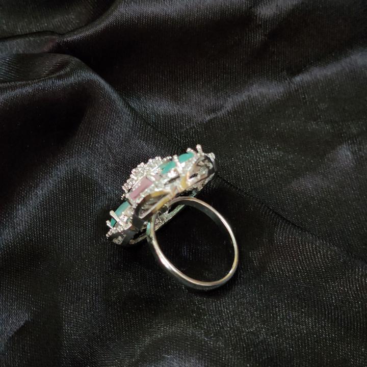 Eira Pastel Bloom Ring