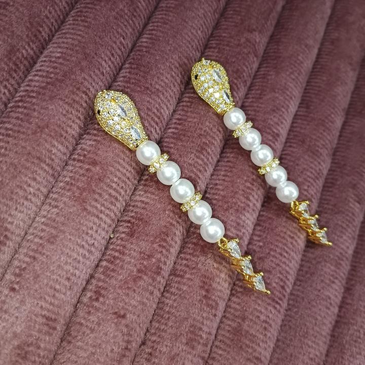 Regal Pearl Cascade Drop Earrings