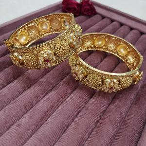 Rajvanshi Antique Bridal Bangles (Set of 2)