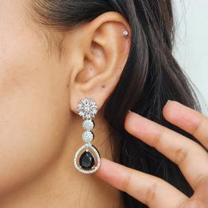 Noir Étoile American Diamond Necklace Set